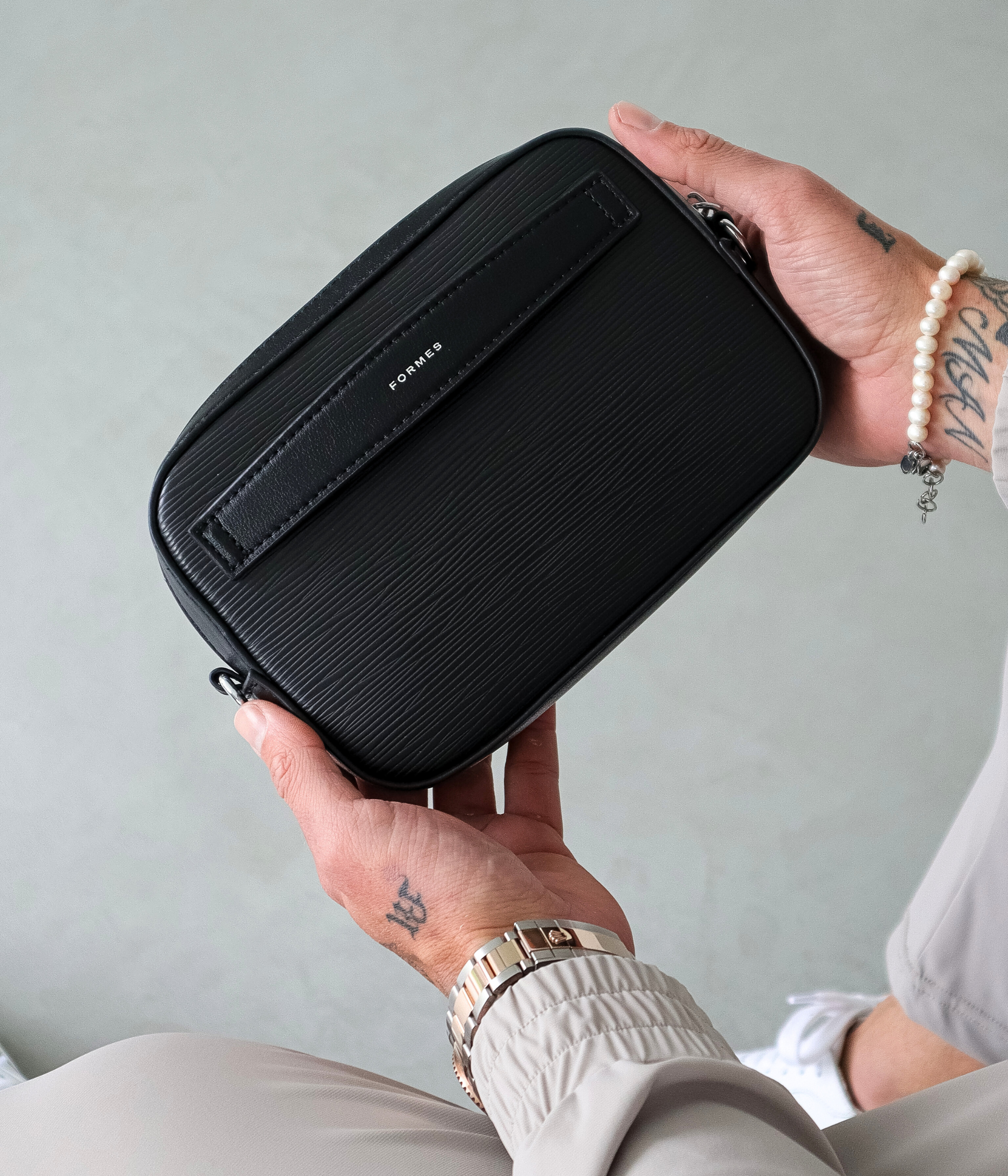 Why Full-Grain Leather Is the Gold Standard for Men’s Accessories?