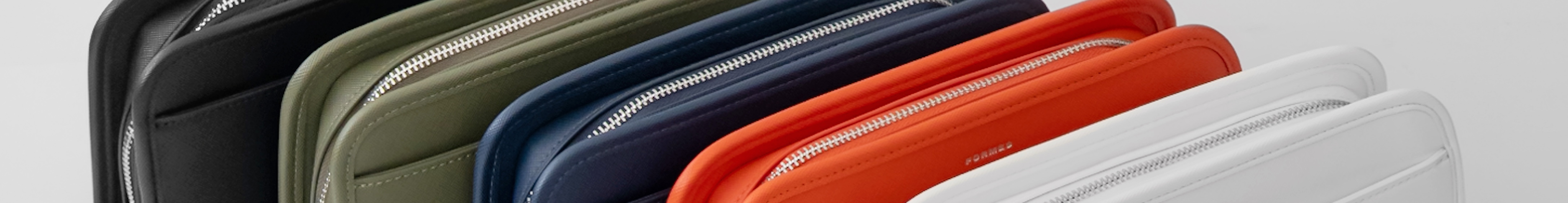 Sleek Mini Porto men’s clutch bag crafted from premium leather