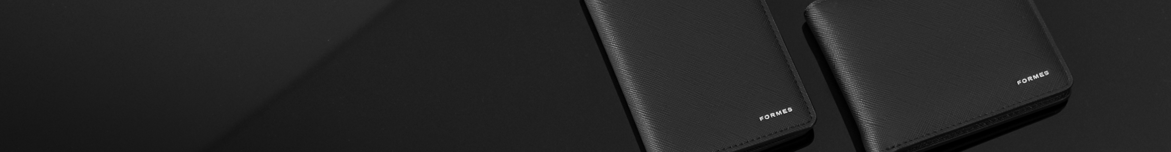 Men’s leather wallets crafted with minimalist design and timeless elegance